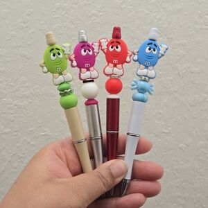 🍒🍒 Colorful M&M Character Pen